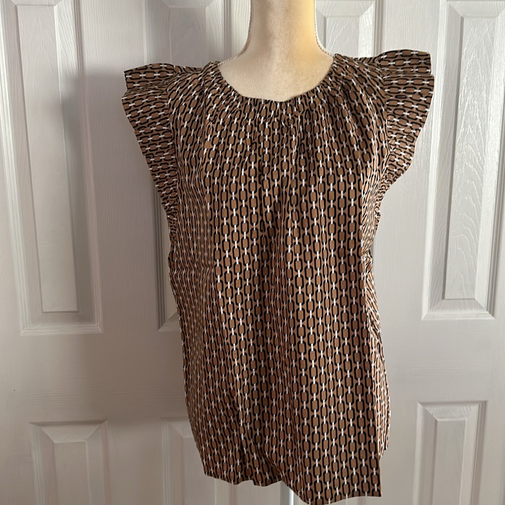 LOFT Geo Flutter Sleeve Top Size M - Picture 3 of 11